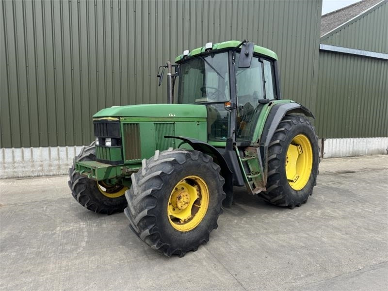 John Deere John Deere 6800 - Tracteur agricole: photos 1 John Deere John Deere 6800 - Tracteur agricole: photos 1