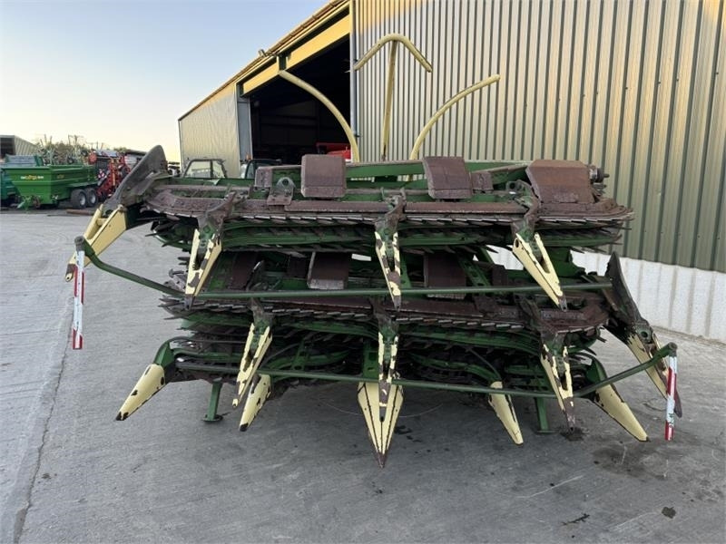 Krone Krone Easy Collect 903 Maize Header - Accessoire de matériels de récolte: photos 2 Krone Krone Easy Collect 903 Maize Header - Accessoire de matériels de récolte: photos 2