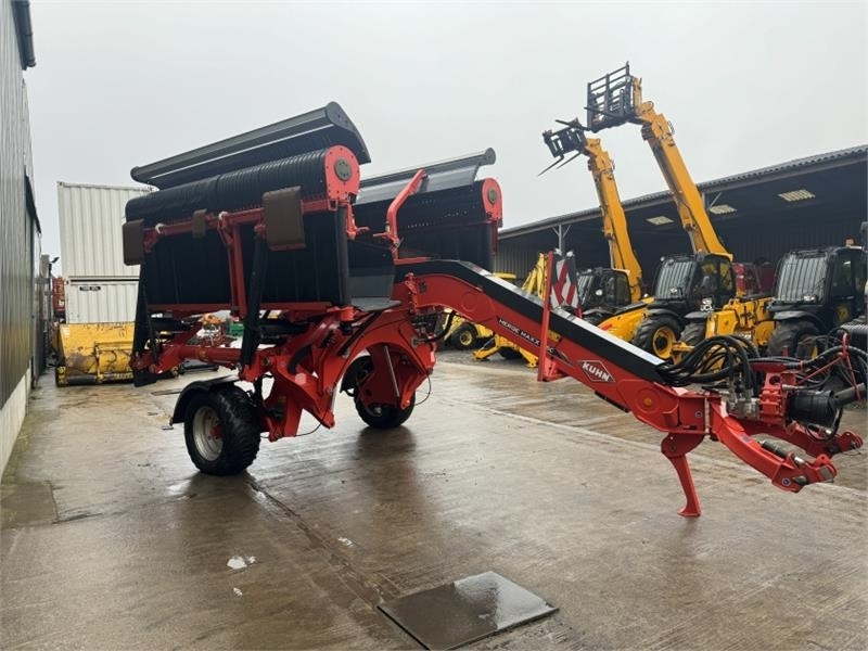 Kuhn Merge Maxx 950 Merger - Faneuse: photos 4 Kuhn Merge Maxx 950 Merger - Faneuse: photos 4