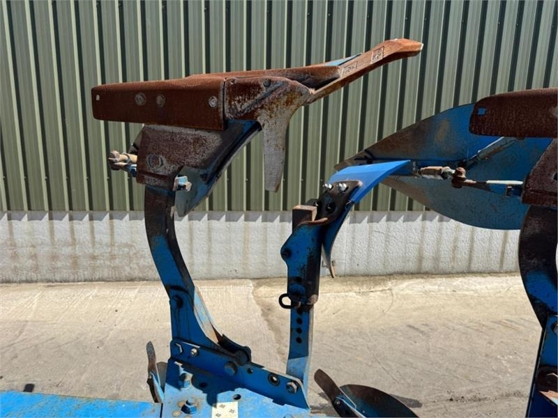 Lemken Lemken Euro Diamant 8 6+1 7 Furrow Plough - Charrue: photos 5 Lemken Lemken Euro Diamant 8 6+1 7 Furrow Plough - Charrue: photos 5