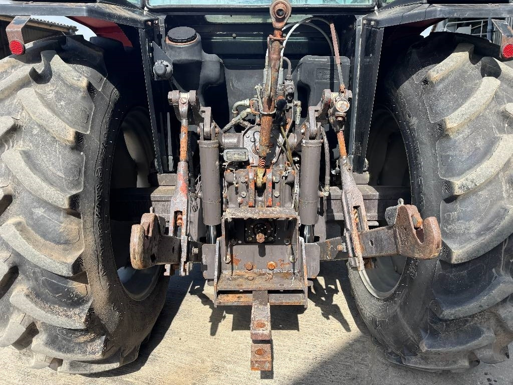 Massey Ferguson 3075 Dynashift - Tracteur agricole: photos 4 Massey Ferguson 3075 Dynashift - Tracteur agricole: photos 4