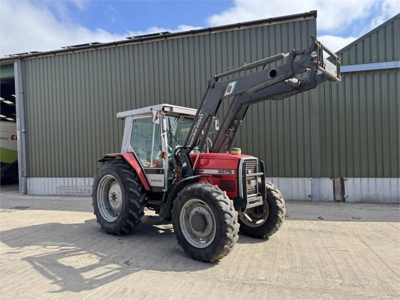 Massey Ferguson Massey Ferguson 3075 Dynashift *Low Hours* - Tracteur agricole: photos 3 Massey Ferguson Massey Ferguson 3075 Dynashift *Low Hours* - Tracteur agricole: photos 3