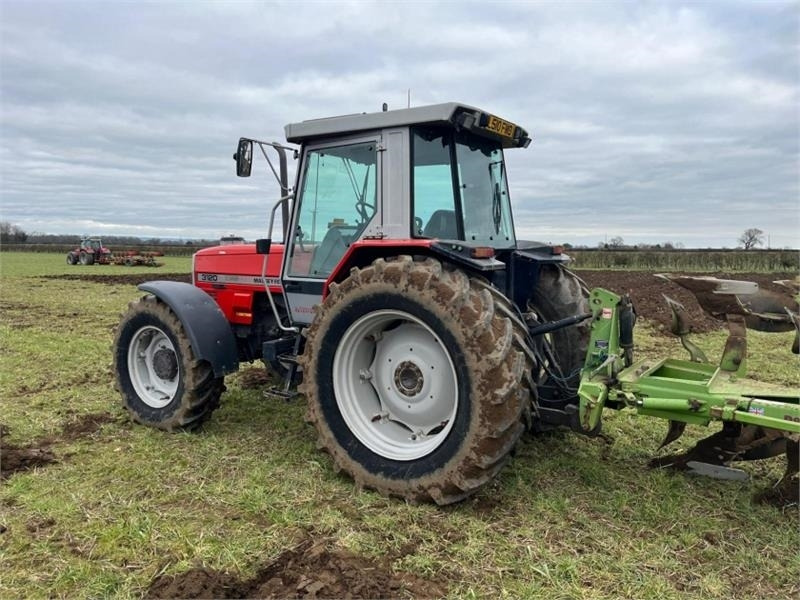 Massey Ferguson Massey Ferguson 3120 Dynashift - Tracteur agricole: photos 2 Massey Ferguson Massey Ferguson 3120 Dynashift - Tracteur agricole: photos 2