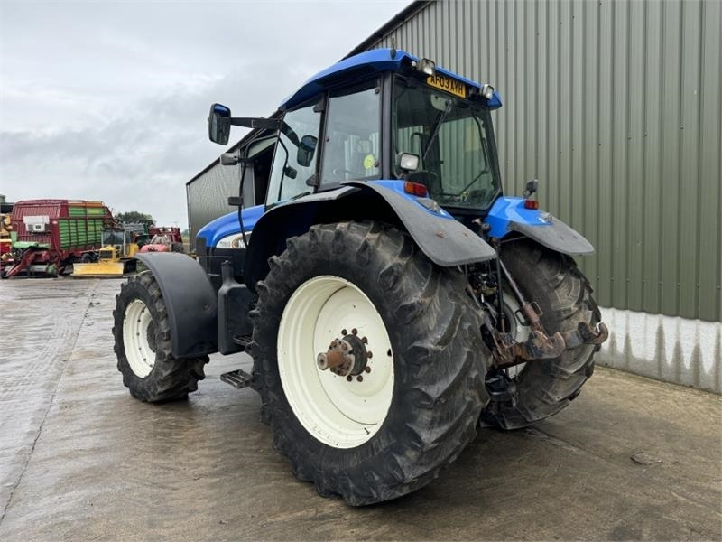 New Holland TM190 - Tracteur agricole: photos 2 New Holland TM190 - Tracteur agricole: photos 2