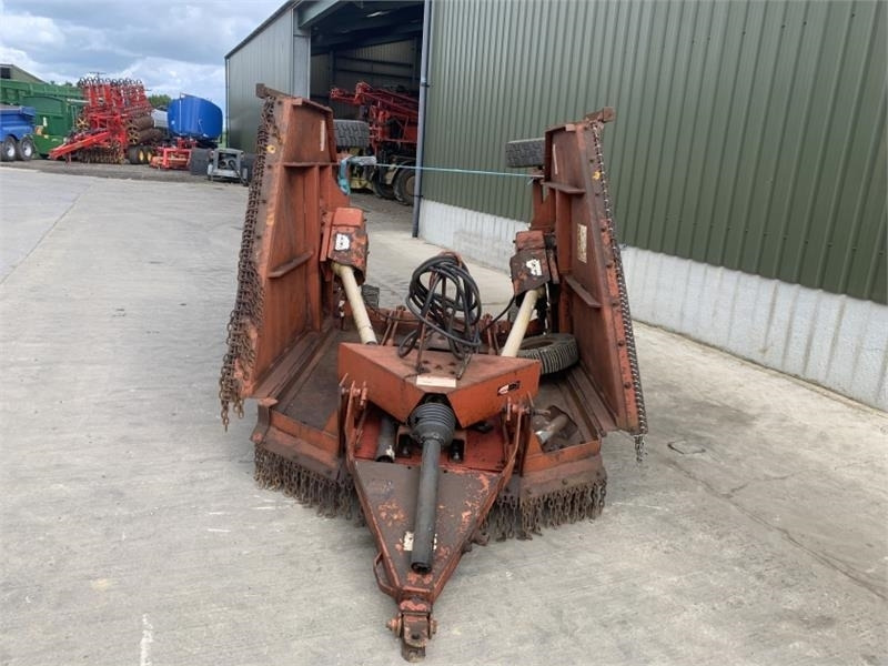 Rihno Rhino SE15-4 Batwing Topper - Broyeur/ Épareuse: photos 3 Rihno Rhino SE15-4 Batwing Topper - Broyeur/ Épareuse: photos 3