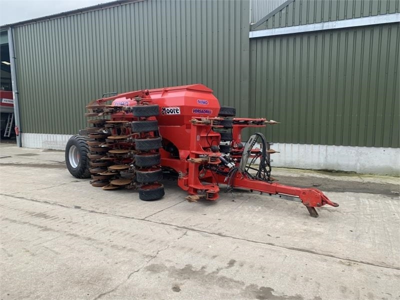 Sumo 4m Versadrill Moore System - Combiné de semis: photos 1 Sumo 4m Versadrill Moore System - Combiné de semis: photos 1