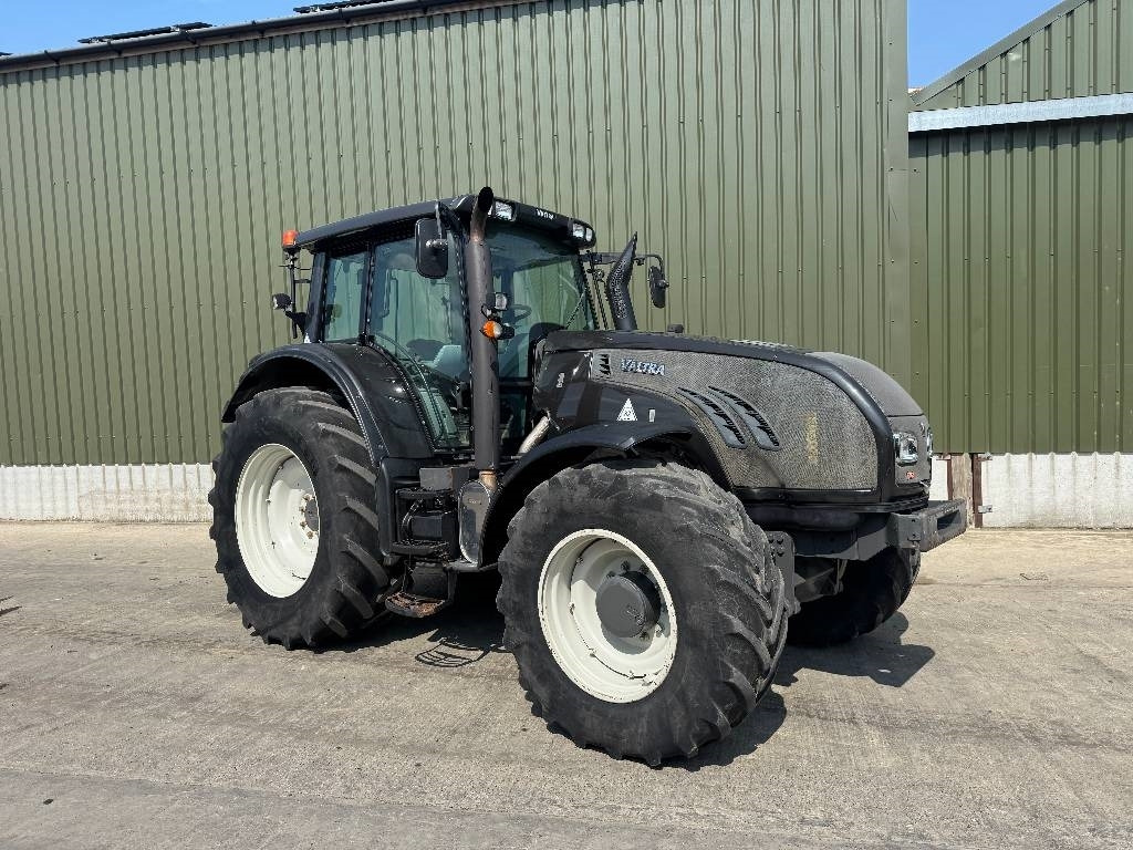 Valtra T163 Direct - Tracteur agricole: photos 1 Valtra T163 Direct - Tracteur agricole: photos 1