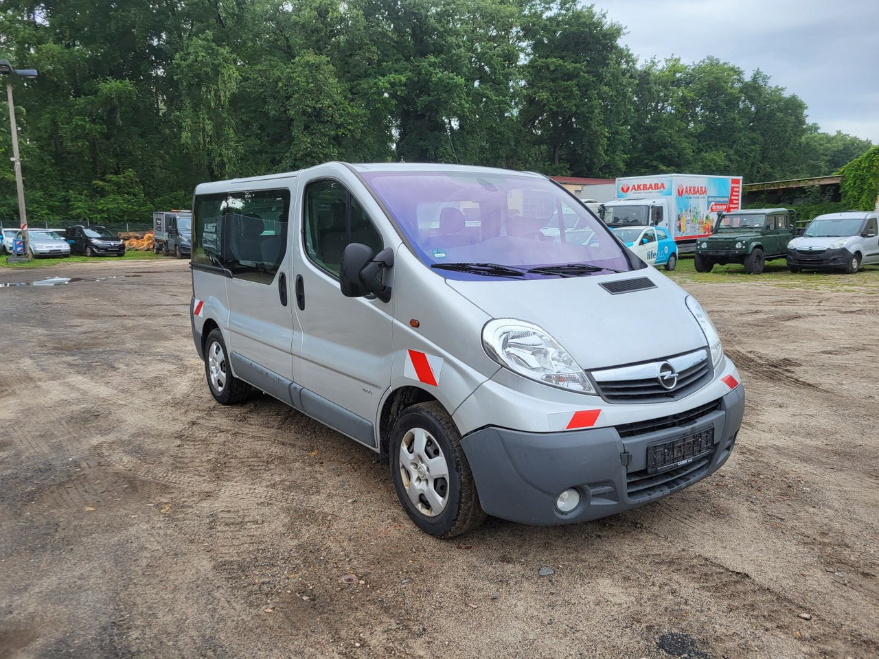 OPEL Vivaro 2900 2.0 CDTI - Véhicule utilitaire: photos 2 OPEL Vivaro 2900 2.0 CDTI - Véhicule utilitaire: photos 2
