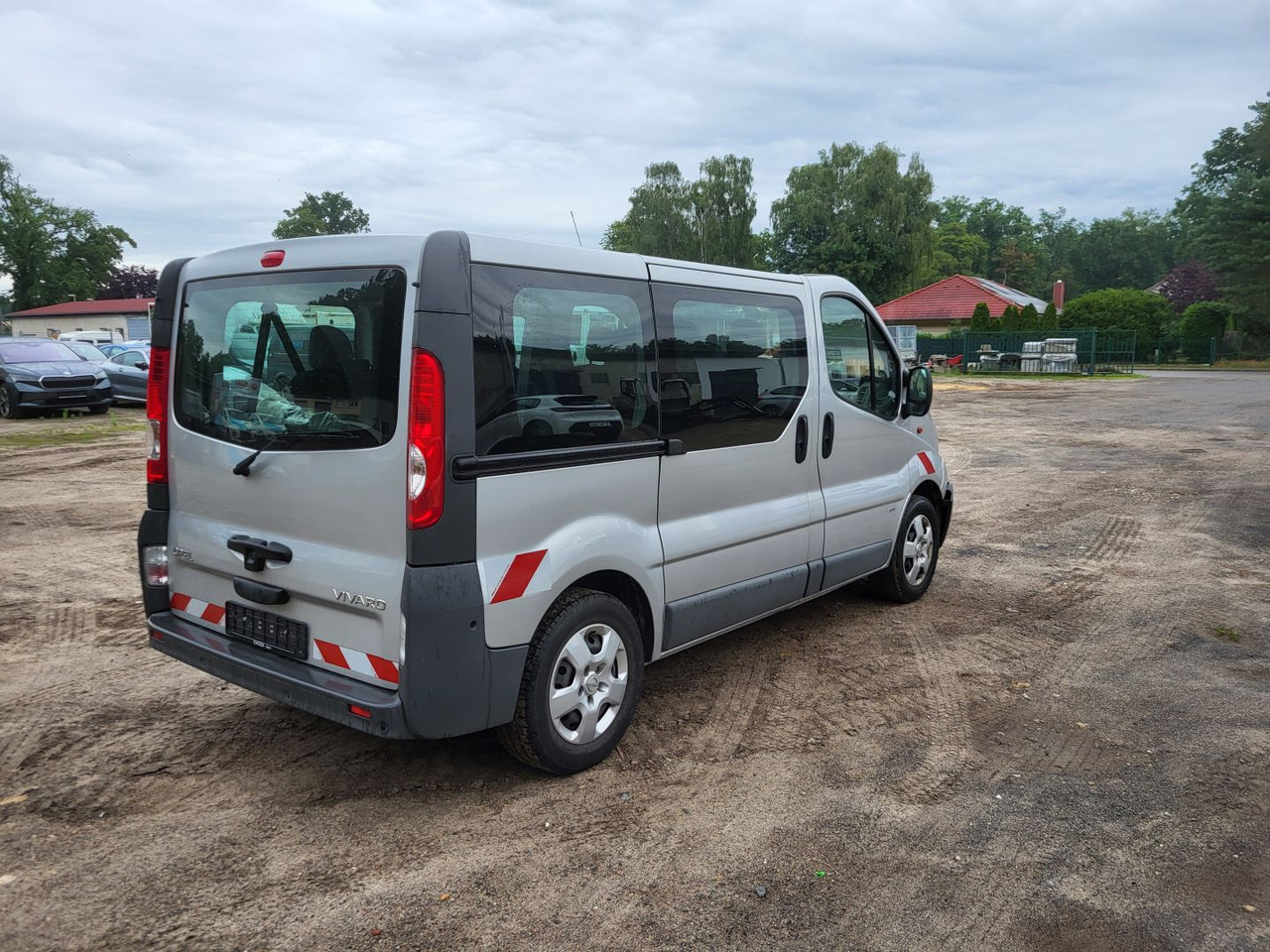OPEL Vivaro 2900 2.0 CDTI - Véhicule utilitaire: photos 3 OPEL Vivaro 2900 2.0 CDTI - Véhicule utilitaire: photos 3