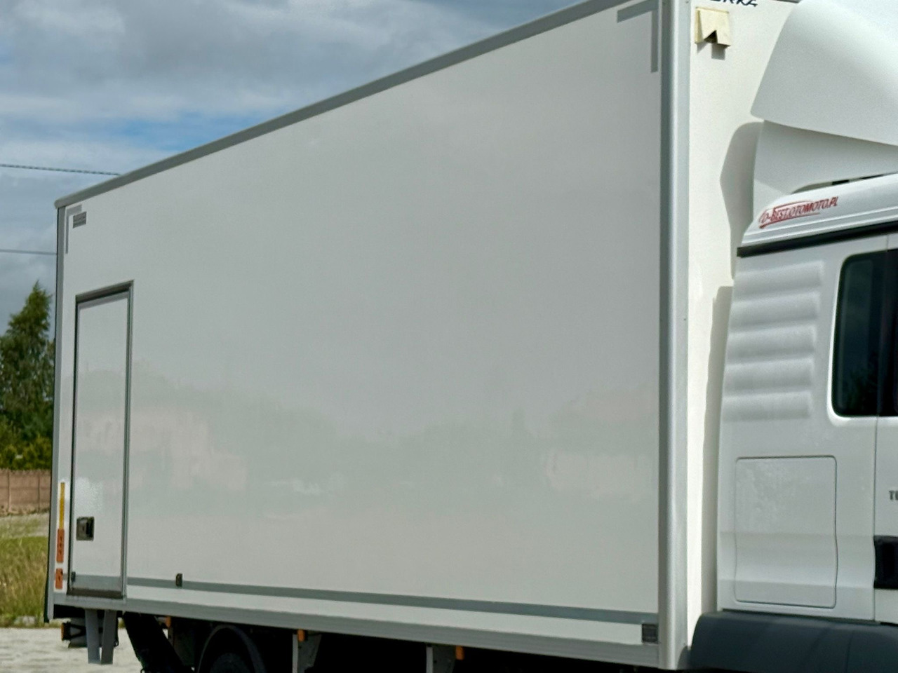 Camion isothermique MAN TGM 12.250 / TGL / IZOTERMA / WINDA / 18 EUROPALET / SYPIALKA / 2018: photos 16