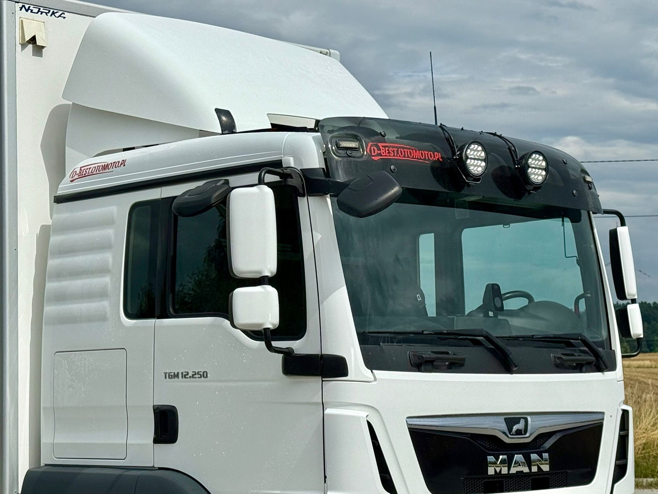 Camion isothermique MAN TGM 12.250 / TGL / IZOTERMA / WINDA / 18 EUROPALET / SYPIALKA / 2018: photos 11