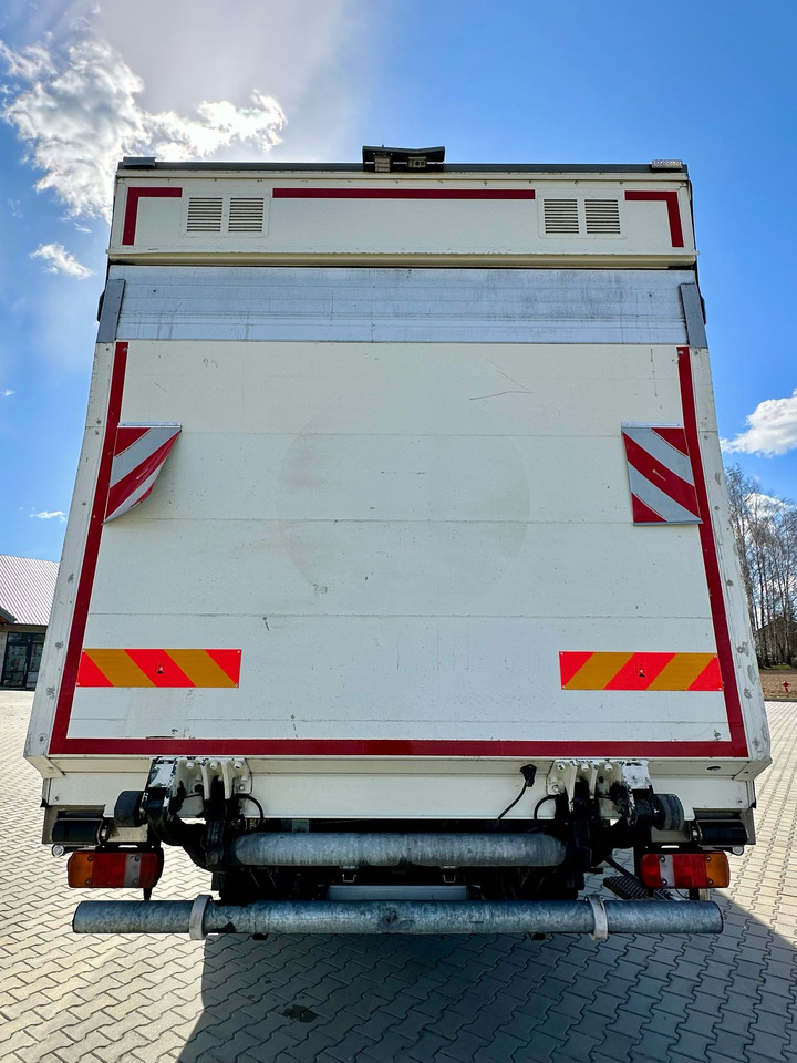MAN TGX 18.360 / CHŁODNIA / WINDA / AUTOMAT / 19 EUROPALET / THERMO KING / SYPIALKA / SPROWADZONY - Camion frigorifique: photos 5 MAN TGX 18.360 / CHŁODNIA / WINDA / AUTOMAT / 19 EUROPALET / THERMO KING / SYPIALKA / SPROWADZONY - Camion frigorifique: photos 5