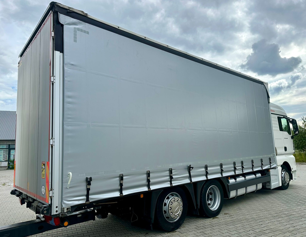 MAN TGX 26.460 / ZESTAW PRZEJAZDOWY / 38 PALET / AUTOMAT / SYPIALKA / PRZYCZEPA WIELTON / 2019 ROK / NISKI PRZEBIEG - Camion à rideaux coulissants: photos 5 MAN TGX 26.460 / ZESTAW PRZEJAZDOWY / 38 PALET / AUTOMAT / SYPIALKA / PRZYCZEPA WIELTON / 2019 ROK / NISKI PRZEBIEG - Camion à rideaux coulissants: photos 5