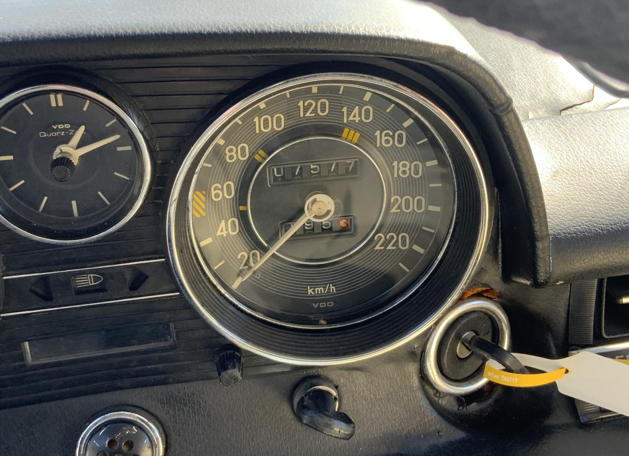 Voiture Mercedes-Benz 200 D/8: photos 15