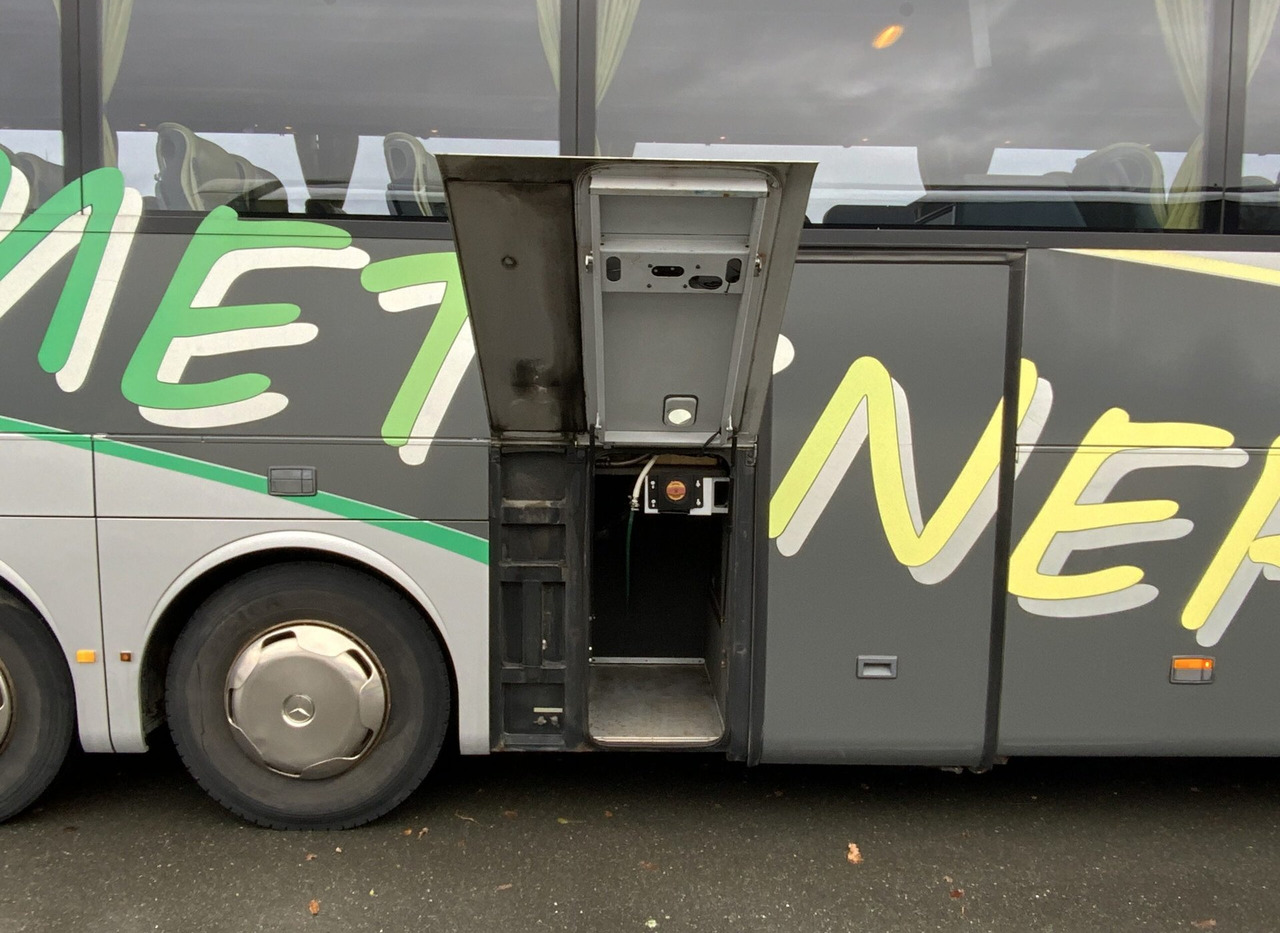 Photo d'intérieur 1: Autocar Mercedes-Benz Tourismo RHD