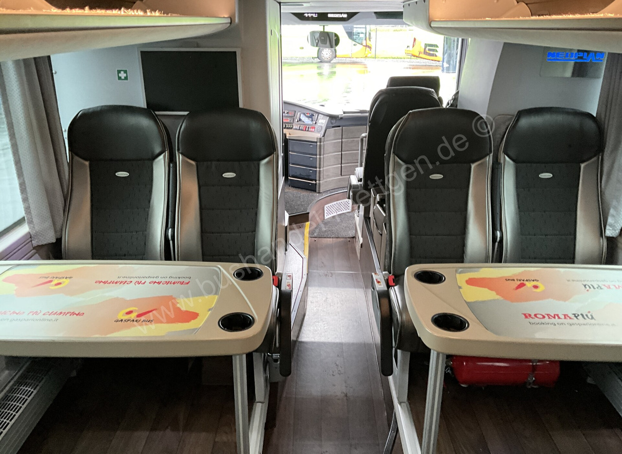 Bus à impériale Neoplan Skyliner L: photos 15