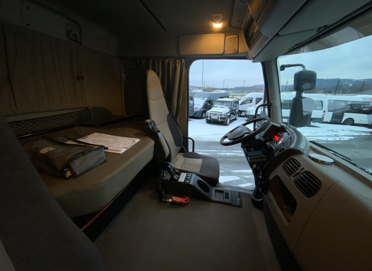 Camion benne Renault Premium 460.32 8x4 Dxi: photos 19