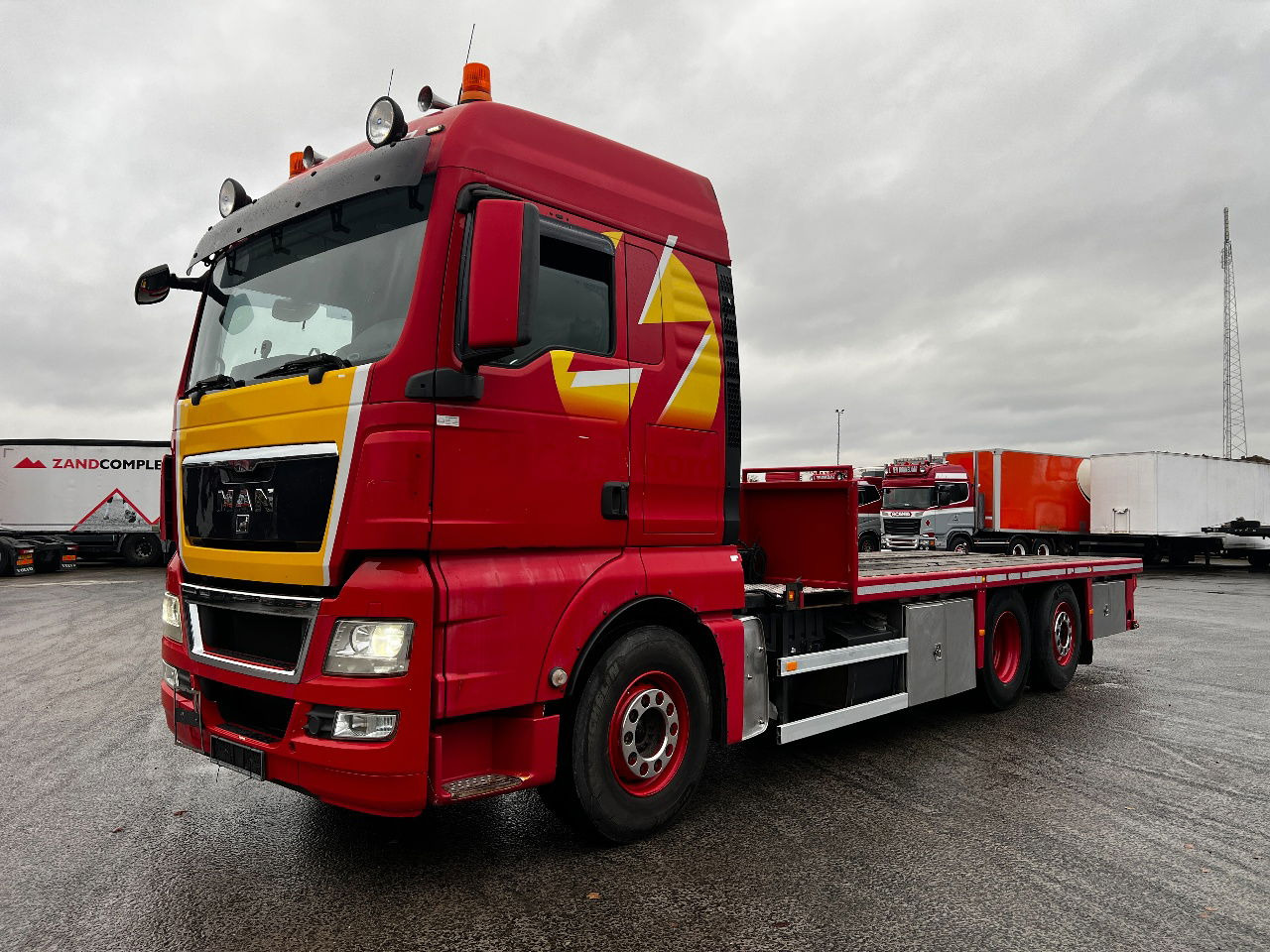 MAN TGX 26.480 XLX 6x2, Retarder, Full air susp - Camion plateau: photos 1 MAN TGX 26.480 XLX 6x2, Retarder, Full air susp - Camion plateau: photos 1