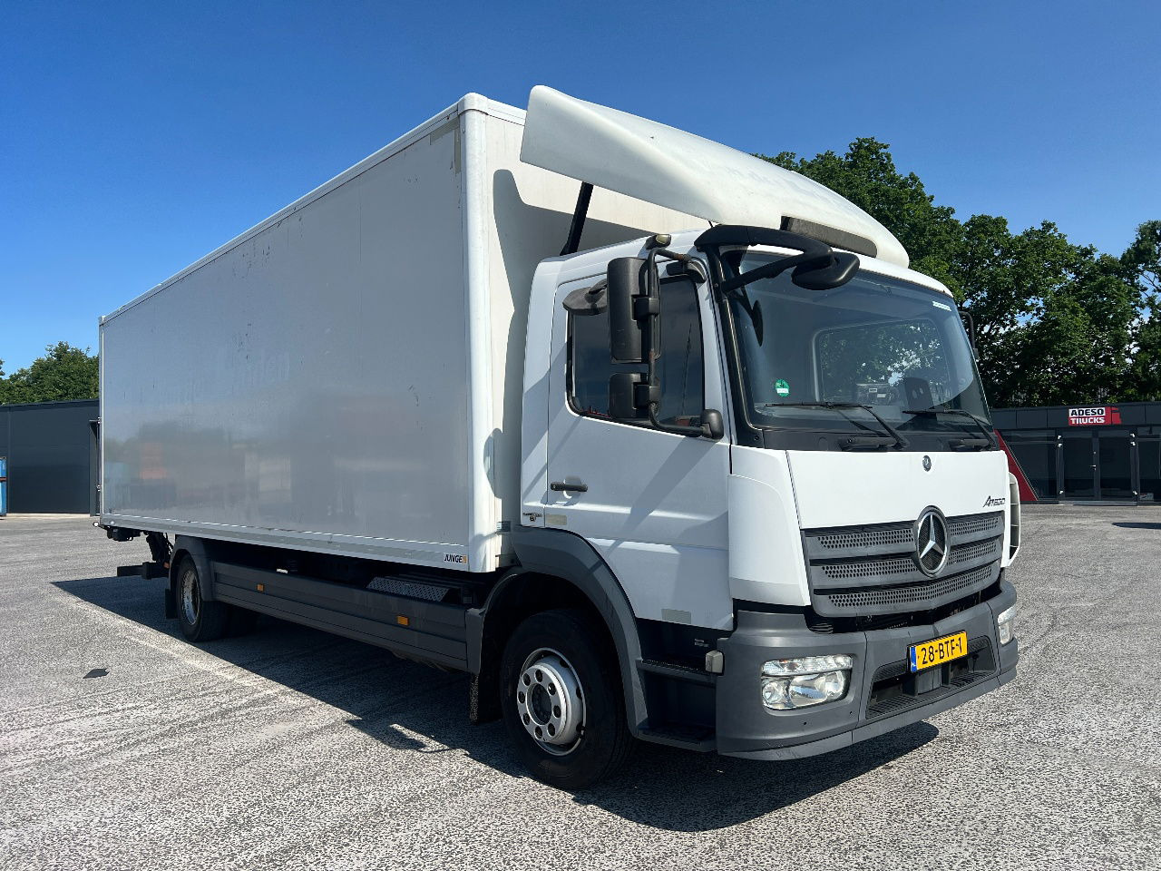 Mercedes-Benz Atego 1221 Euro 6, 20 pallets - Camion fourgon: photos 2 Mercedes-Benz Atego 1221 Euro 6, 20 pallets - Camion fourgon: photos 2