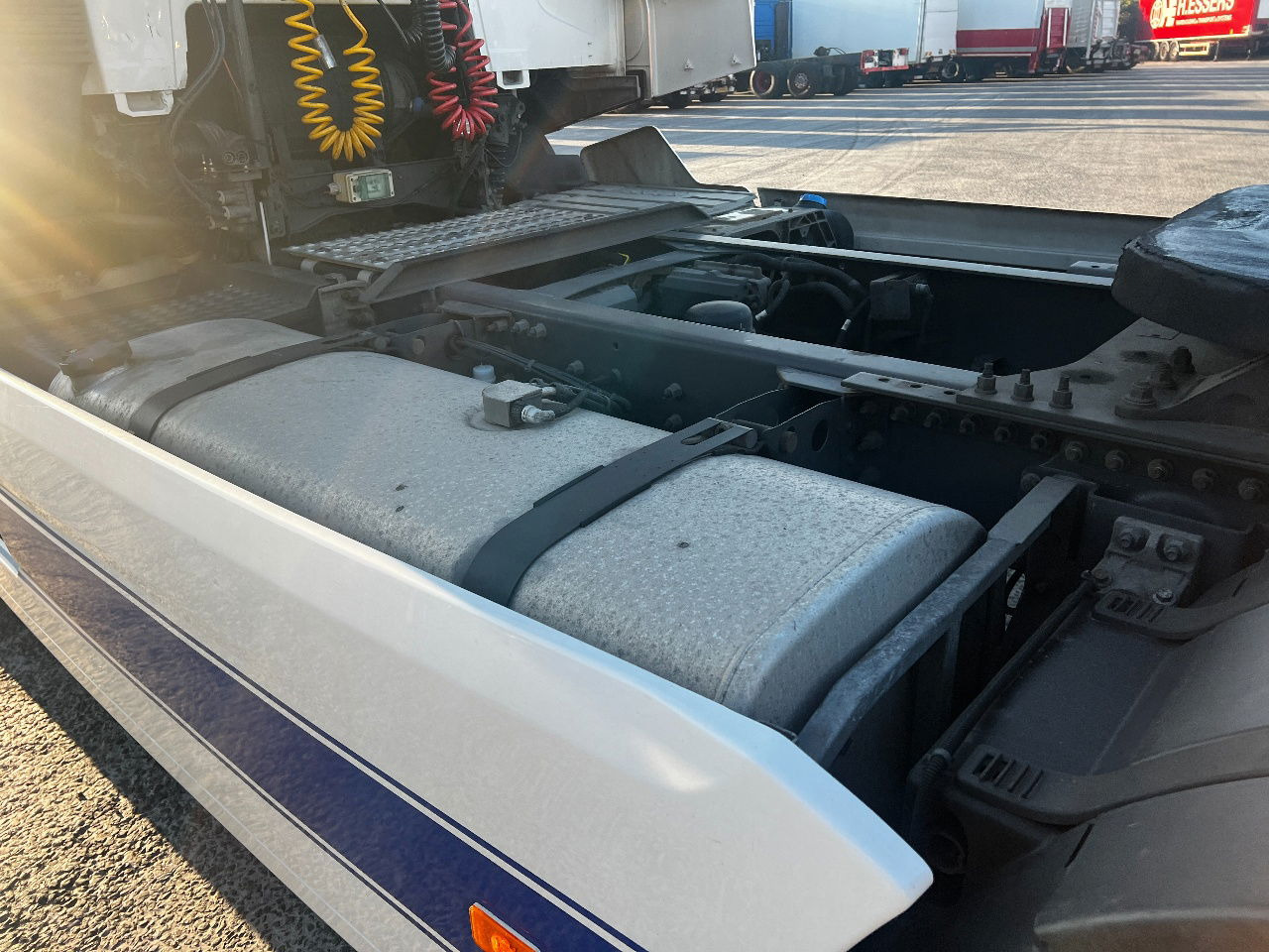 Renault T430 EUro 6, Full spoilers - Tracteur routier: photos 5 Renault T430 EUro 6, Full spoilers - Tracteur routier: photos 5