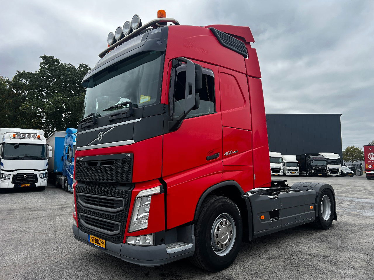 Volvo FH 460 Globe, Hydraulic, Euro 6 - Tracteur routier: photos 1 Volvo FH 460 Globe, Hydraulic, Euro 6 - Tracteur routier: photos 1