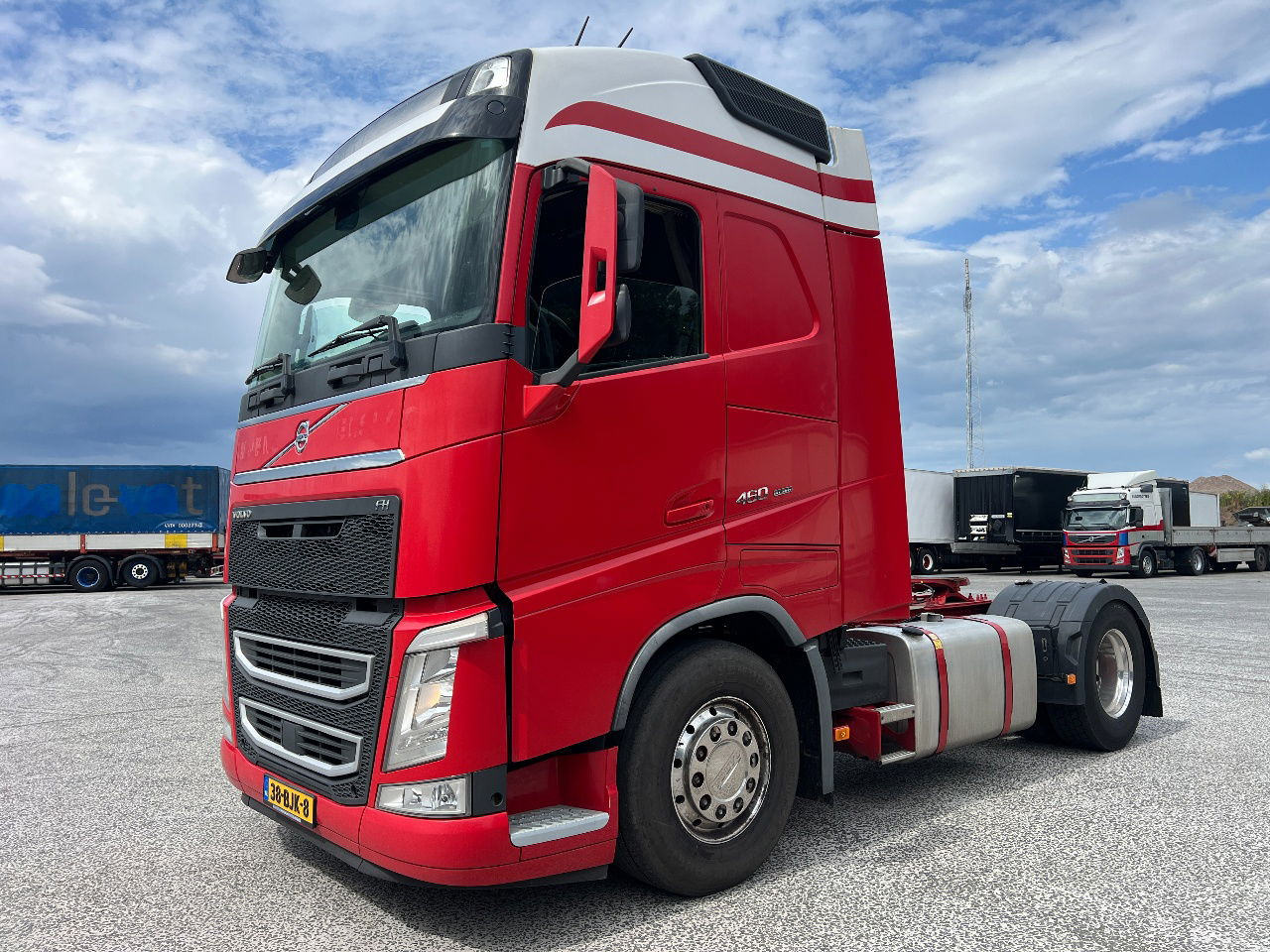 Volvo FH 460 Globetrotter, ADR - Tracteur routier: photos 1 Volvo FH 460 Globetrotter, ADR - Tracteur routier: photos 1