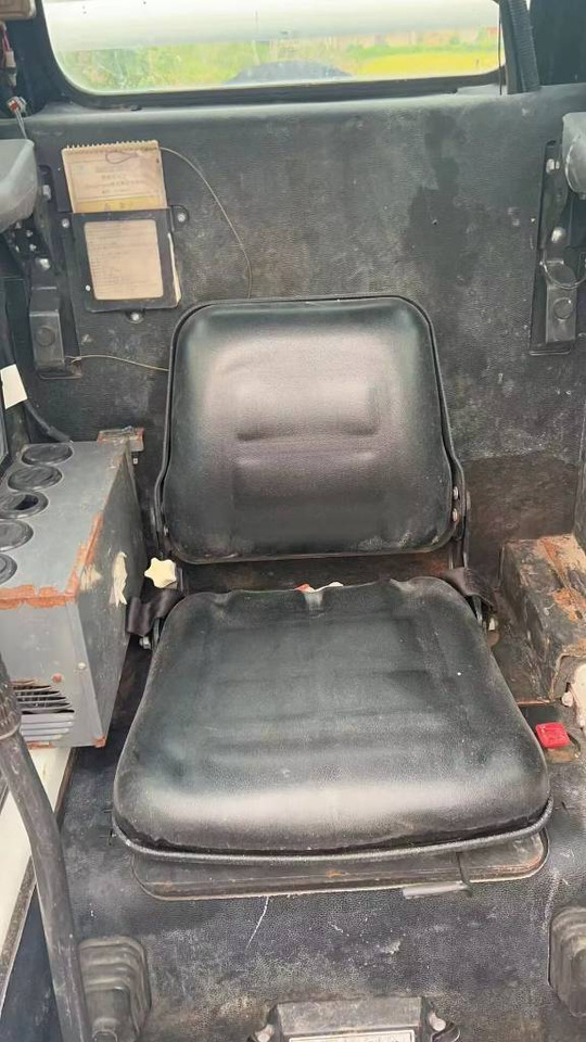 Bobcat S 16 - Mini chargeuse: photos 3 Bobcat S 16 - Mini chargeuse: photos 3