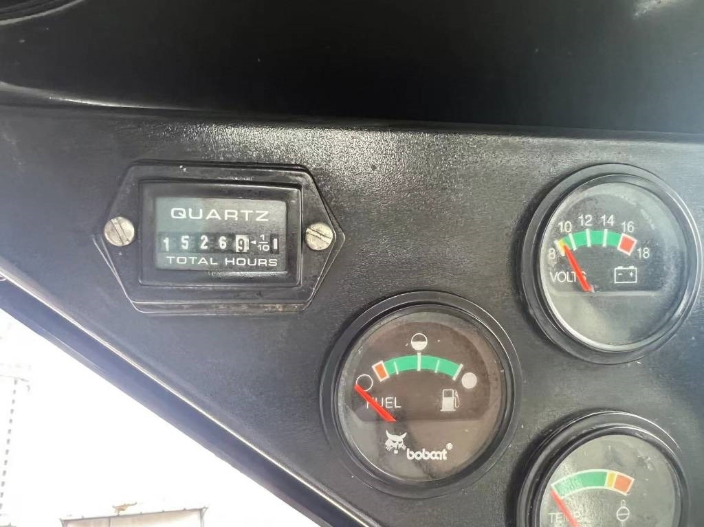 Bobcat S 450 - Mini chargeuse: photos 2 Bobcat S 450 - Mini chargeuse: photos 2