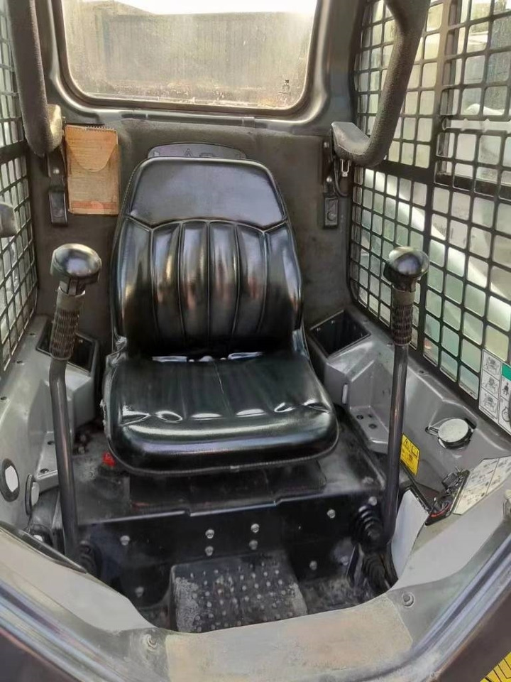 Bobcat S 450 - Mini chargeuse: photos 3 Bobcat S 450 - Mini chargeuse: photos 3