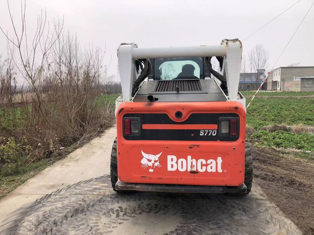 Bobcat T 770 - Mini chargeuse: photos 2 Bobcat T 770 - Mini chargeuse: photos 2