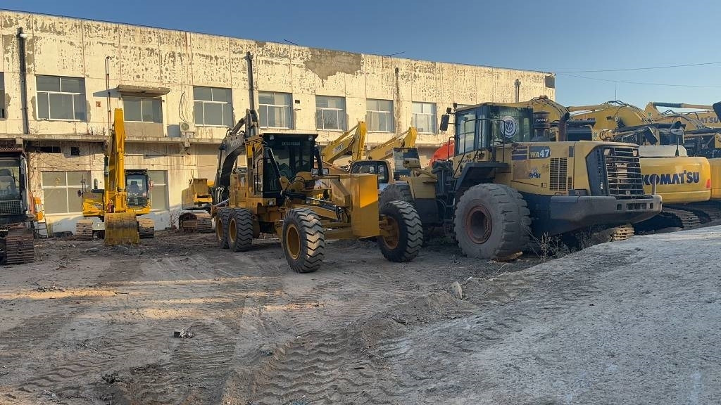 CAT 140 H - Niveleuse: photos 3 CAT 140 H - Niveleuse: photos 3