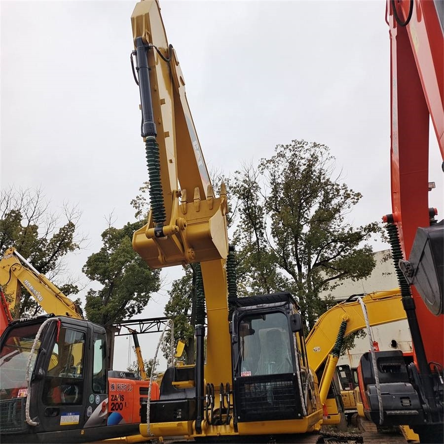 CAT 320 D - Pelle sur chenille: photos 3 CAT 320 D - Pelle sur chenille: photos 3