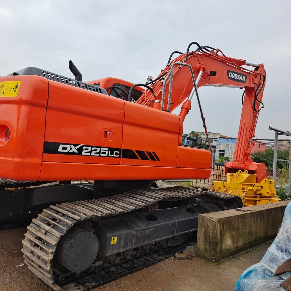 Doosan DX 225 LC - Pelle sur chenille: photos 1 Doosan DX 225 LC - Pelle sur chenille: photos 1