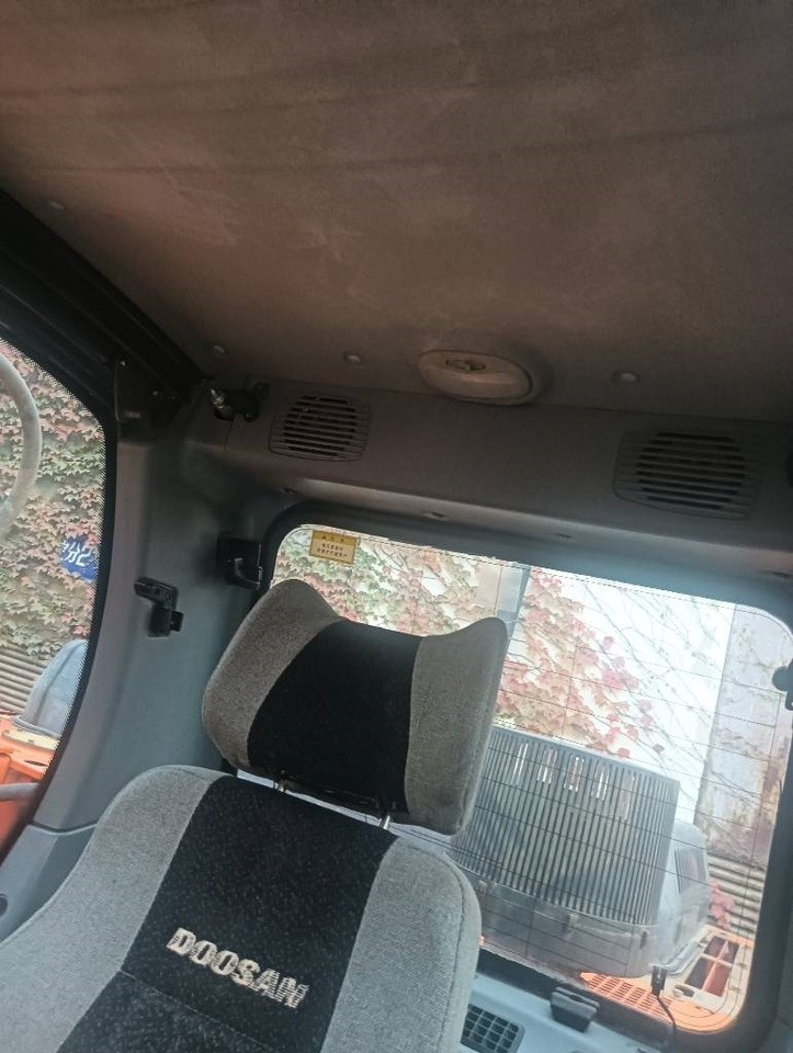 Doosan DX 300 LCA ORIGINAL COLOR - Pelle sur chenille: photos 3 Doosan DX 300 LCA ORIGINAL COLOR - Pelle sur chenille: photos 3