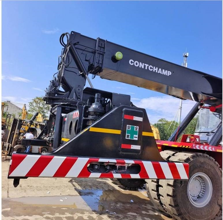 Kalmar DRF 450 - Reach stacker: photos 4 Kalmar DRF 450 - Reach stacker: photos 4