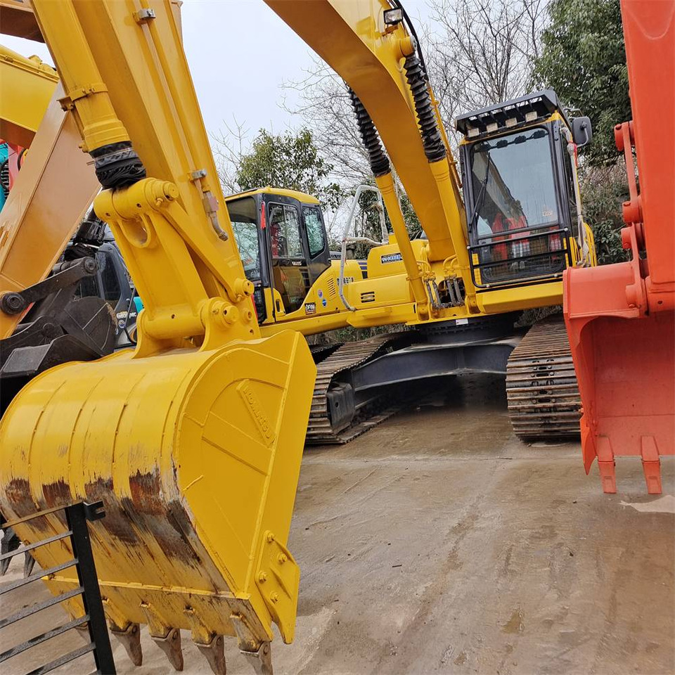 Komatsu PC 210 LC - Pelle sur chenille: photos 2 Komatsu PC 210 LC - Pelle sur chenille: photos 2