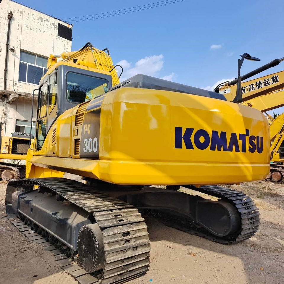Komatsu PC 300 - Pelle sur chenille: photos 5 Komatsu PC 300 - Pelle sur chenille: photos 5