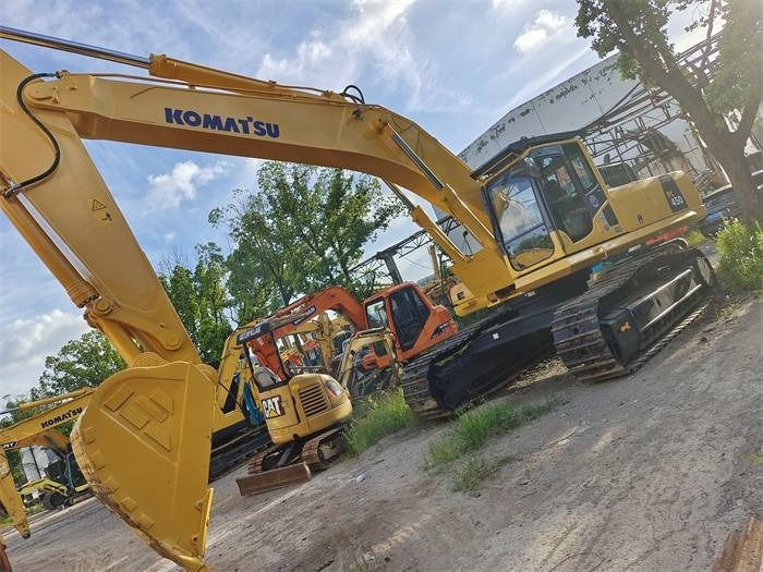 Komatsu PC 450 - Pelle sur chenille: photos 5 Komatsu PC 450 - Pelle sur chenille: photos 5