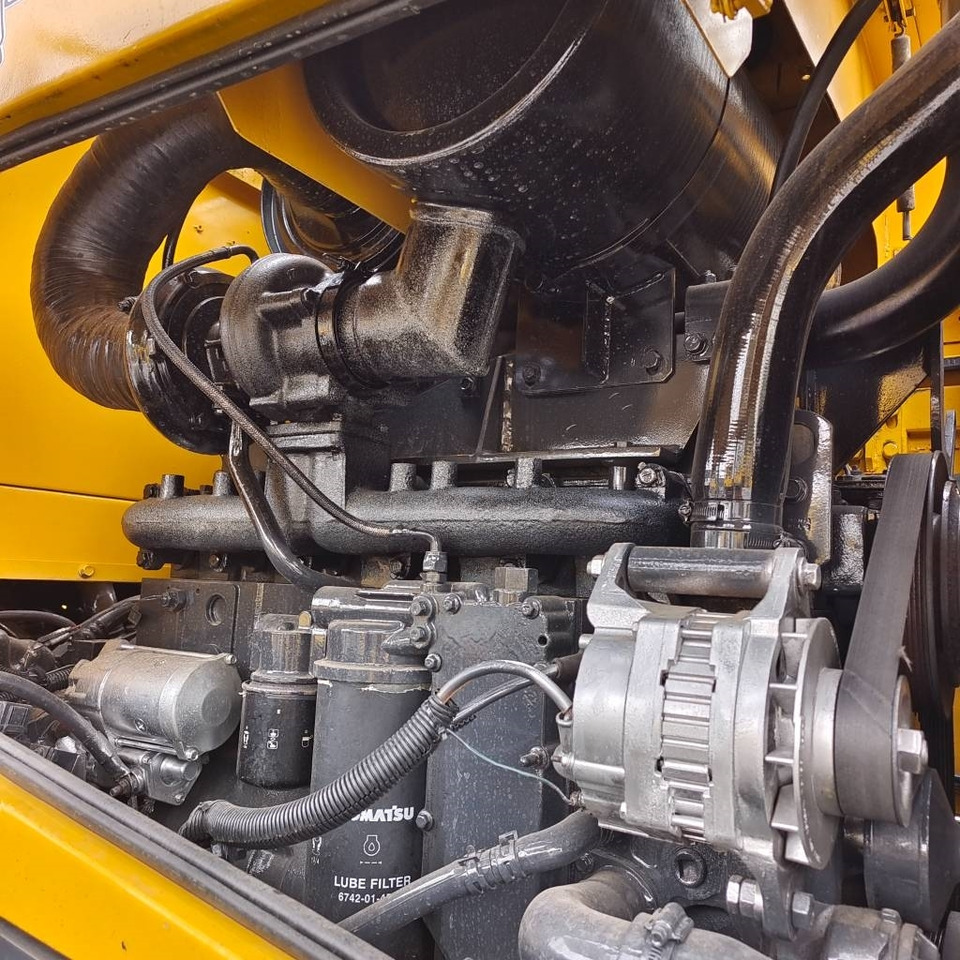 Komatsu WA 380 - Chargeuse sur pneus: photos 5 Komatsu WA 380 - Chargeuse sur pneus: photos 5