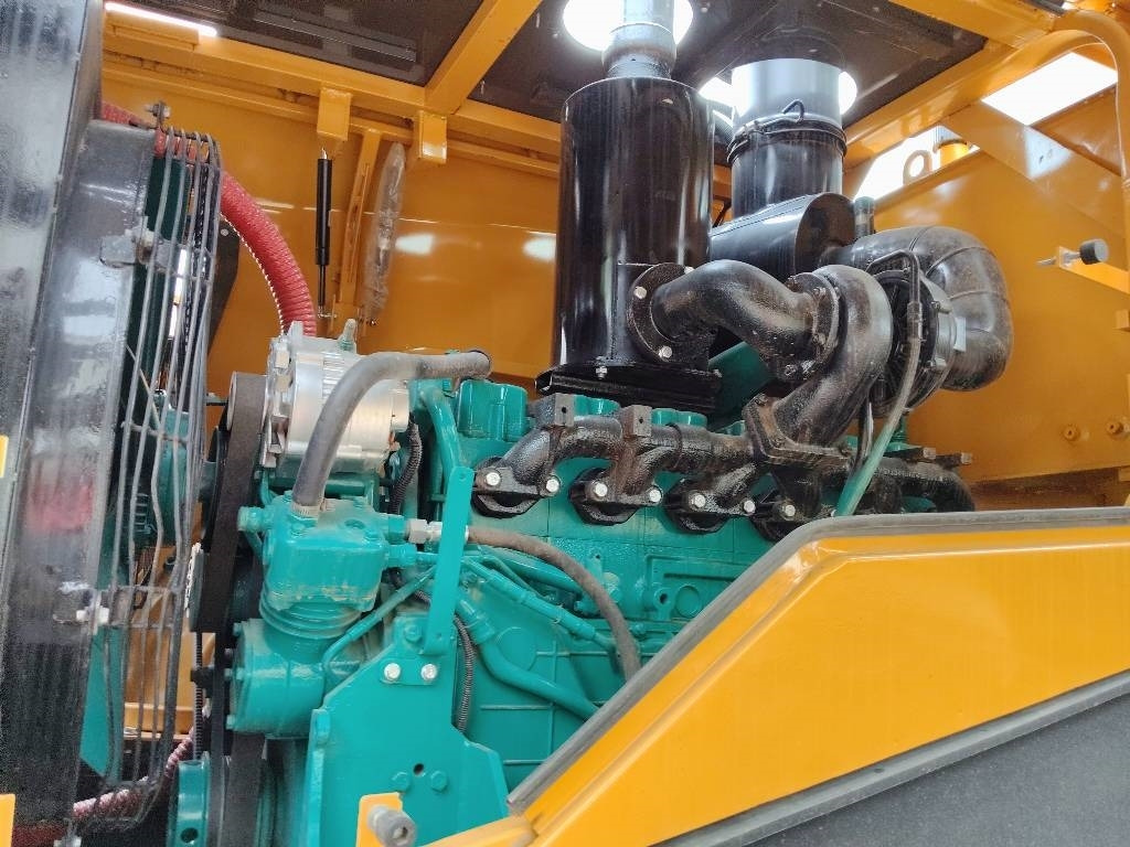 SDLG 956F - Pelle sur chenille: photos 4 SDLG 956F - Pelle sur chenille: photos 4