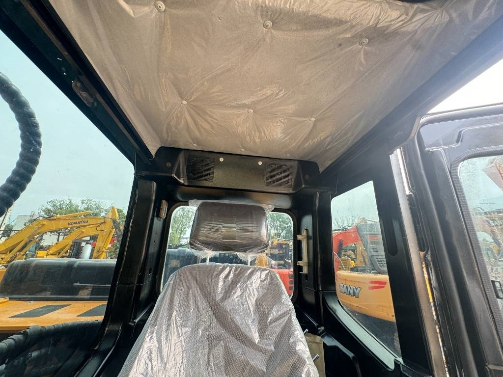 Sany SY 215 H - Pelle sur chenille: photos 2 Sany SY 215 H - Pelle sur chenille: photos 2