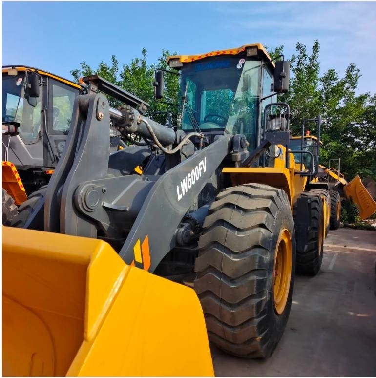 XCMG LW 600 KV - Chargeuse sur pneus: photos 3 XCMG LW 600 KV - Chargeuse sur pneus: photos 3
