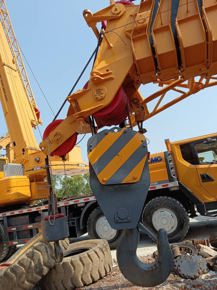 XCMG QY 70 K - Grue automotrice lente: photos 4 XCMG QY 70 K - Grue automotrice lente: photos 4