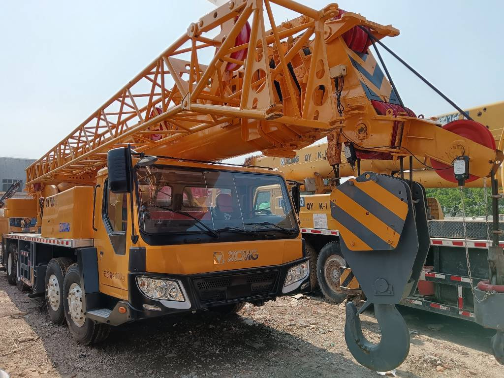 XCMG QY 70 K - Grue automotrice lente: photos 1 XCMG QY 70 K - Grue automotrice lente: photos 1