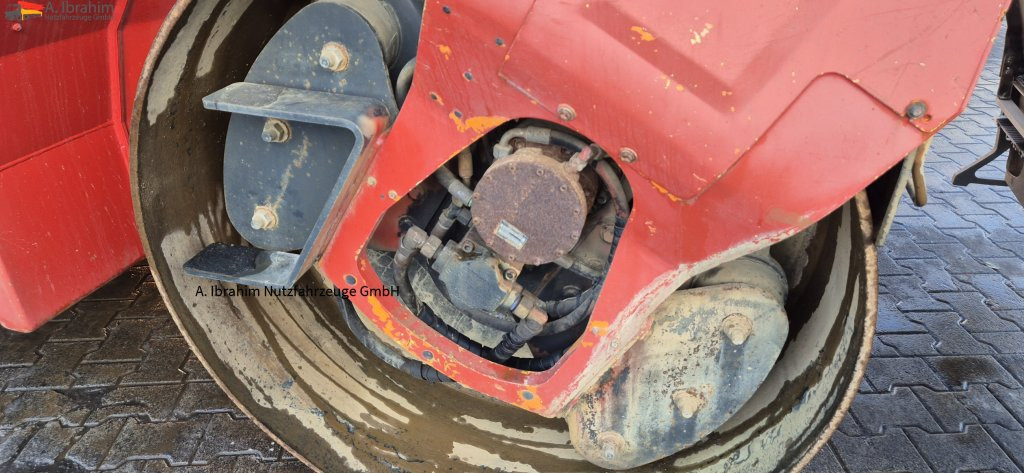 Bomag BW 174 AD2 | 12 t | Splitstreuer | Vibrator - Compacteur: photos 2 Bomag BW 174 AD2 | 12 t | Splitstreuer | Vibrator - Compacteur: photos 2