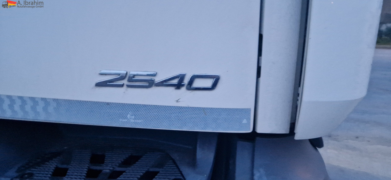 Mercedes-Benz 2540L Frigoblock, 6x2 Lenk-Liftachse , LBW - Camion: photos 5 Mercedes-Benz 2540L Frigoblock, 6x2 Lenk-Liftachse , LBW - Camion: photos 5