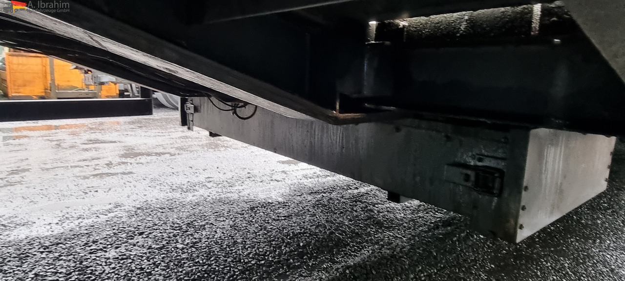 Goldhofer TU-L 3-24/80 Tieflader 10.00 m Ladefläche - Remorque porte-engin surbaissée: photos 5 Goldhofer TU-L 3-24/80 Tieflader 10.00 m Ladefläche - Remorque porte-engin surbaissée: photos 5