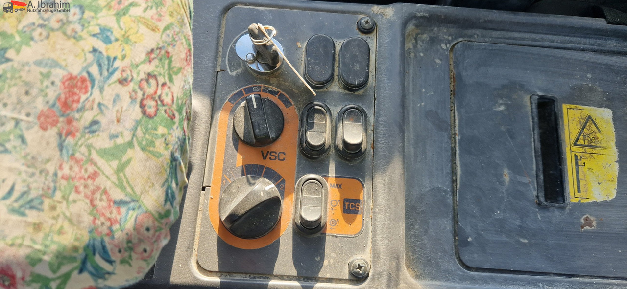Chargeuse sur pneus Komatsu WA 200 technisch ok. technische Wartung beim Komatsu Service: photos 15