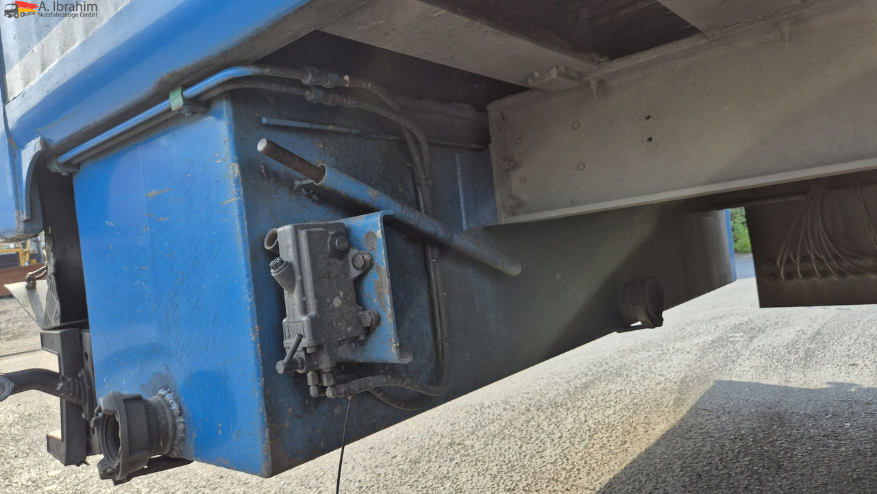 Kraker CF-200 Cargo-Floor Boden, Liftachse, SAF Achsen - Semi-remorque à fond mouvant: photos 3 Kraker CF-200 Cargo-Floor Boden, Liftachse, SAF Achsen - Semi-remorque à fond mouvant: photos 3