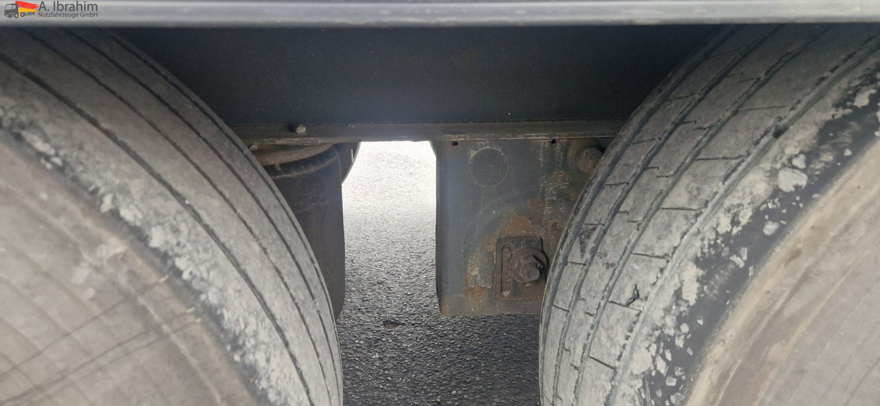 Krone SD Deutscher Auflieger, Pritsche Plane Edscha - Semi-remorque rideaux coulissants: photos 5 Krone SD Deutscher Auflieger, Pritsche Plane Edscha - Semi-remorque rideaux coulissants: photos 5